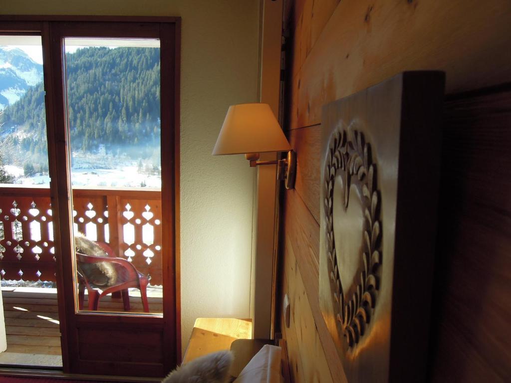 Le Roitelet Hotel Chatel Room photo